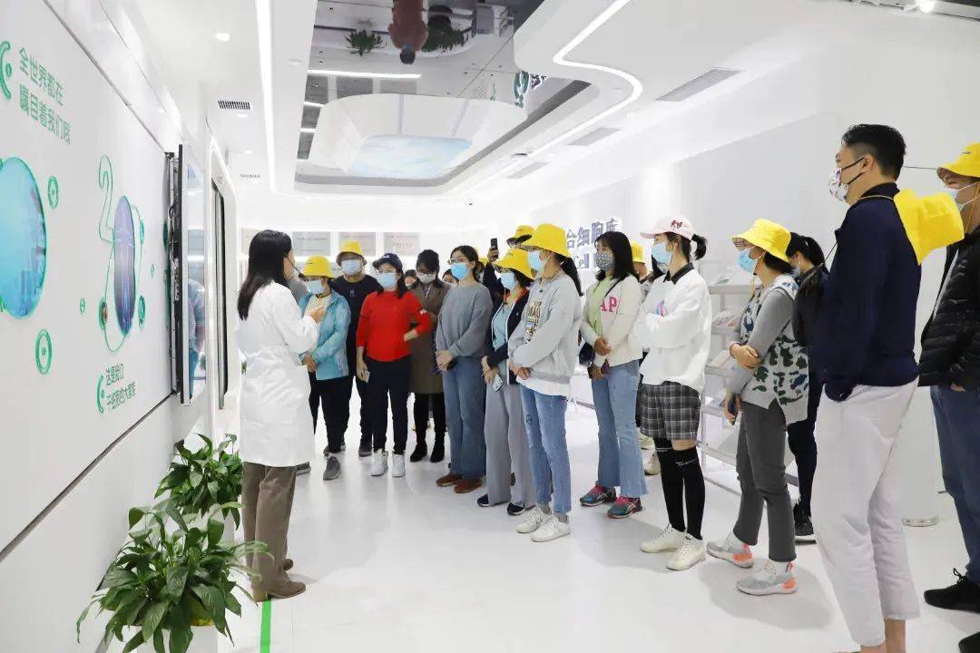 关于精彩比赛引爆全场，让我们共同见证奇迹的信息